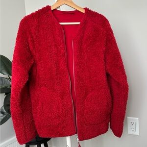 Lululemon / IVIVVA sweater bundle